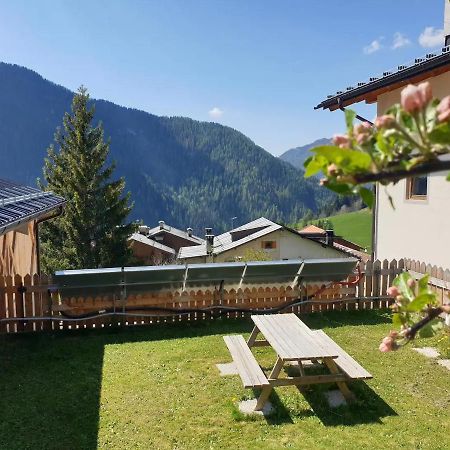 App Col di Lana - Agriturismo La Majon da Col Colle Santa Lucia Esterno foto